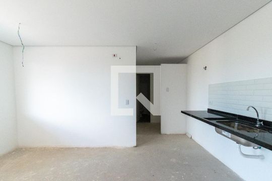 Sala/Cozinha de apartamento à venda com 1 quarto, 33m² em Vila do Encontro, São Paulo