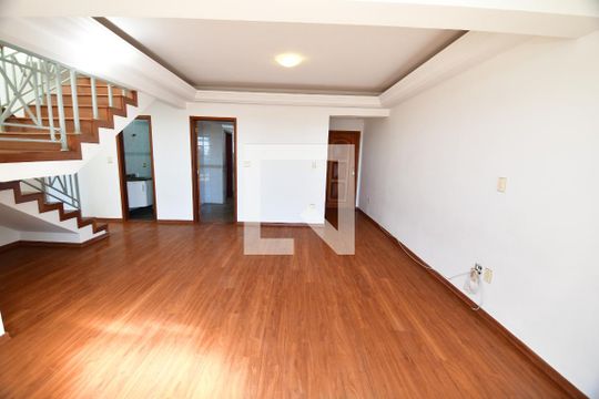 Sala de apartamento para alugar com 4 quartos, 249m² em M. Santo Antônio, Campinas