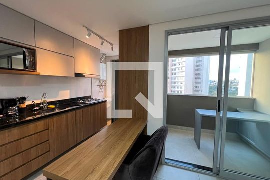 Cozinha de apartamento à venda com 1 quarto, 40m² em Barro Preto, Belo Horizonte