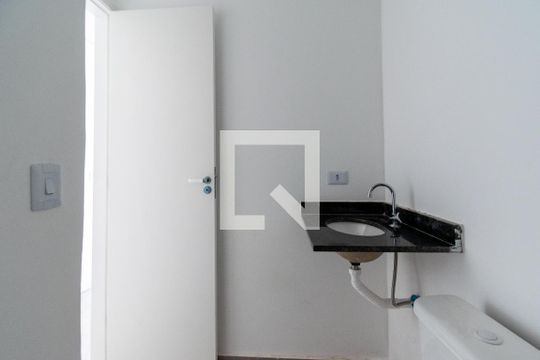 Banheiro  de apartamento à venda com 1 quarto, 37m² em Vila do Encontro, São Paulo