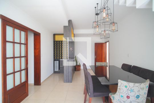 Sala de Jantar de casa à venda com 4 quartos, 300m² em Santo Andre, São Leopoldo
