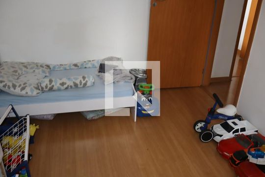 Quarto 2 de apartamento para alugar com 2 quartos, 43m² em Cidade São Mateus, São Paulo