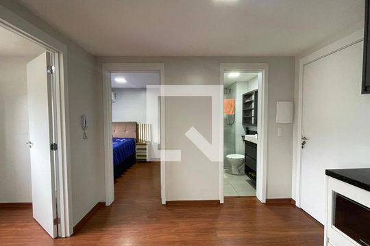 Apartamento à venda com 2 quartos, 56m² em Primavera, Novo Hamburgo