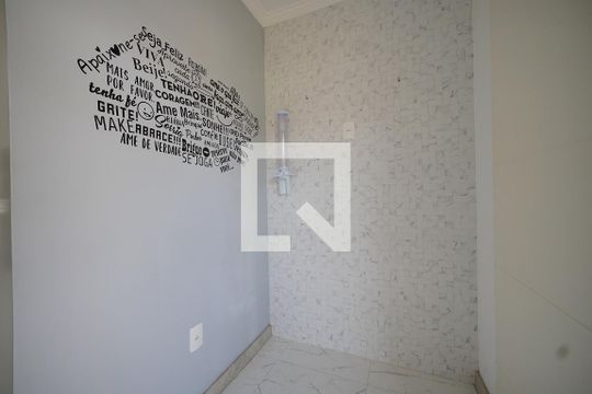 Hall de entrada de casa para alugar com 1 quarto, 40m² em Forquilhinhas, São José