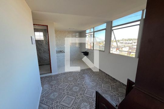 Cozinha e Área de Serviço de apartamento para alugar com 1 quarto, 30m² em Centro, Duque de Caxias
