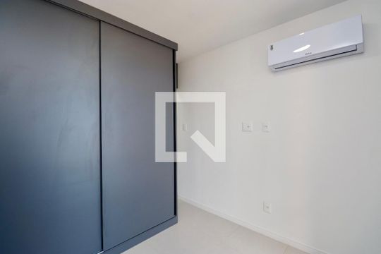 Quarto  de apartamento para alugar com 1 quarto, 40m² em Jaguaribe, Salvador