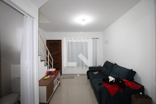 Sala de casa de condomínio à venda com 2 quartos, 41m² em Cidade Líder, São Paulo