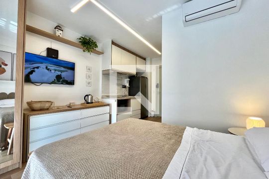 Sala/Quarto de kitnet/studio para alugar com 1 quarto, 24m² em Vila Mascote, São Paulo