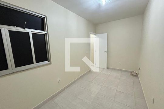 Quarto 1 de casa para alugar com 2 quartos, 90m² em Quintino Bocaiúva, Rio de Janeiro