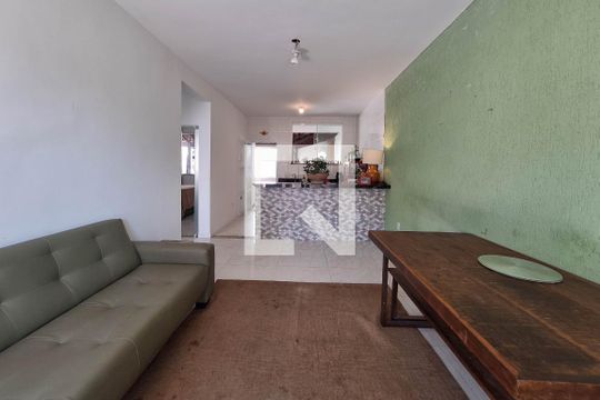 Sala de casa à venda com 2 quartos, 190m² em Maravista, Niterói