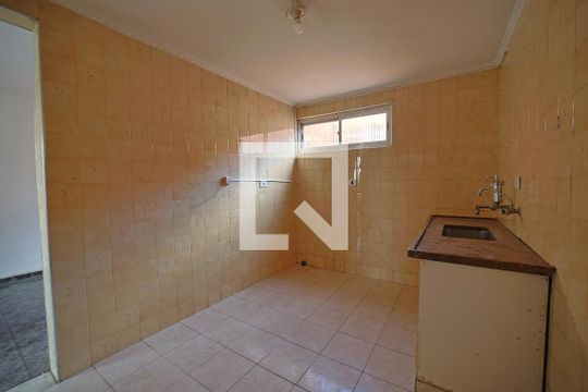 Cozinha de apartamento à venda com 2 quartos, 48m² em Artur Alvim, São Paulo