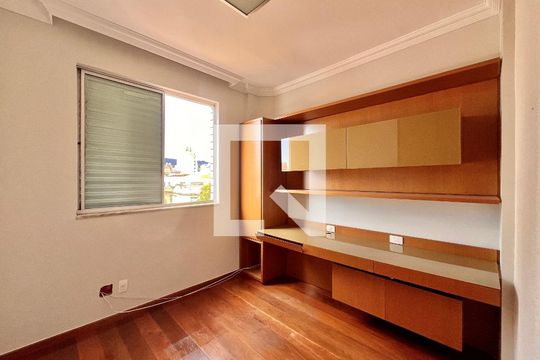 Apartamento à venda com 4 quartos, 125m² em Floresta, Belo Horizonte