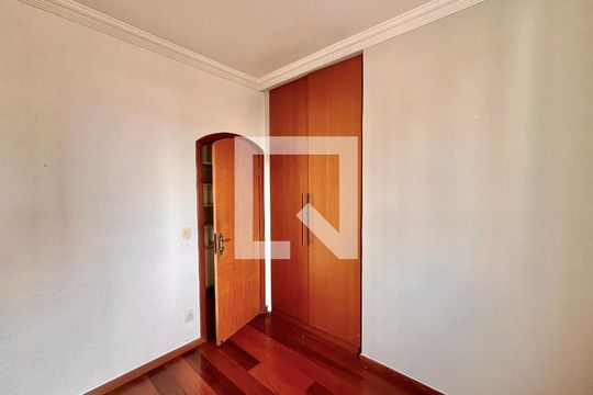 Apartamento à venda com 4 quartos, 125m² em Floresta, Belo Horizonte