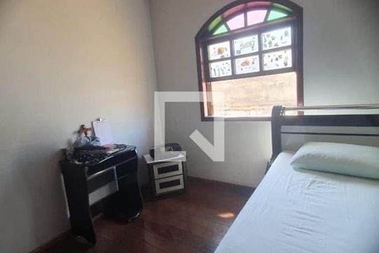 Quarto de casa à venda com 4 quartos, 275m² em Jardim Leblon, Belo Horizonte