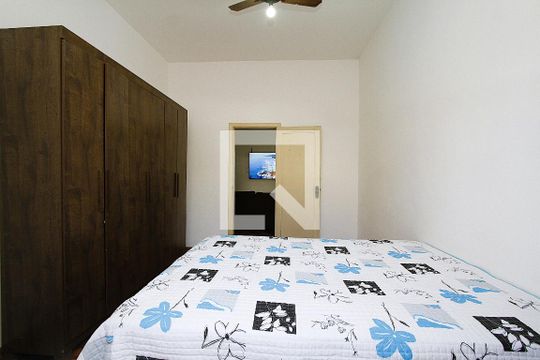 Quarto 1 de casa à venda com 4 quartos, 310m² em Carlos Prates, Belo Horizonte