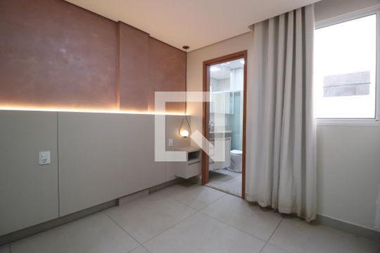 Quarto 2 - Suíte de apartamento para alugar com 2 quartos, 55m² em Novo Mundo, Uberlândia