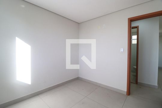 Quarto 1 de apartamento para alugar com 2 quartos, 55m² em Novo Mundo, Uberlândia
