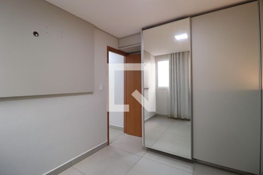 Quarto 2 - Suíte de apartamento para alugar com 2 quartos, 55m² em Novo Mundo, Uberlândia