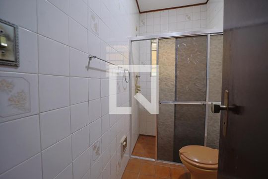 Banheiro de casa para alugar com 2 quartos, 131m² em Vila Matilde, São Paulo