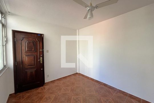 Sala de apartamento para alugar com 1 quarto, 45m² em Méier, Rio de Janeiro
