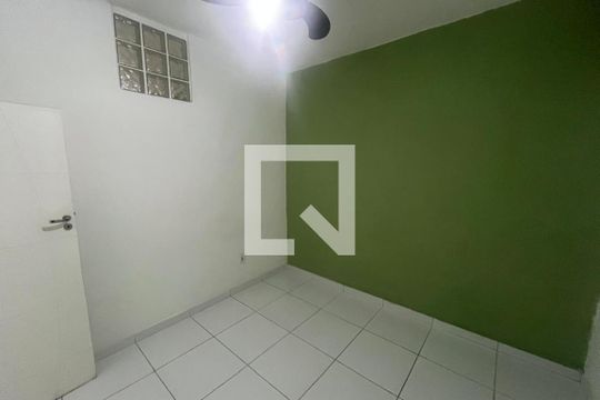 Quarto 1 de casa para alugar com 2 quartos, 50m² em Ilha do Governador, Rio de Janeiro