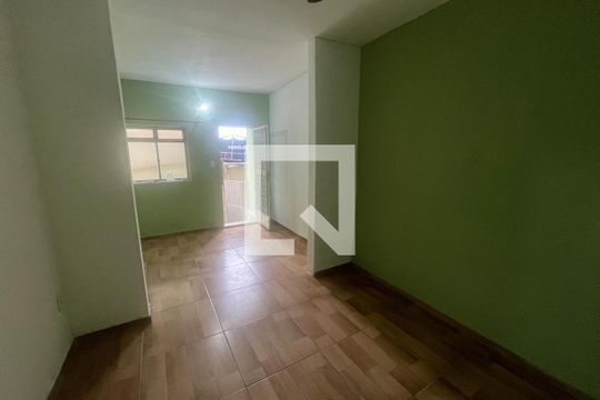 Sala de casa para alugar com 2 quartos, 50m² em Ilha do Governador, Rio de Janeiro
