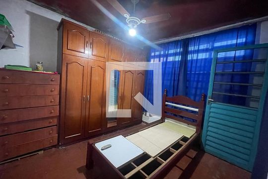 Quarto de casa à venda com 4 quartos, 87m² em Parque Sao Jose, São Paulo