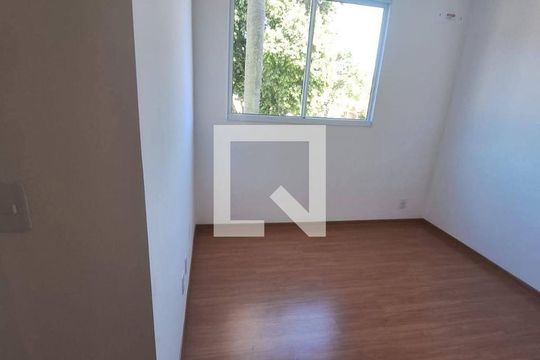 Quarto de apartamento para alugar com 2 quartos, 40m² em Cavalhada, Porto Alegre
