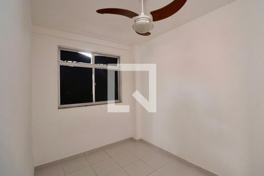 Quarto 2 de apartamento para alugar com 2 quartos, 40m² em Itapuã, Salvador