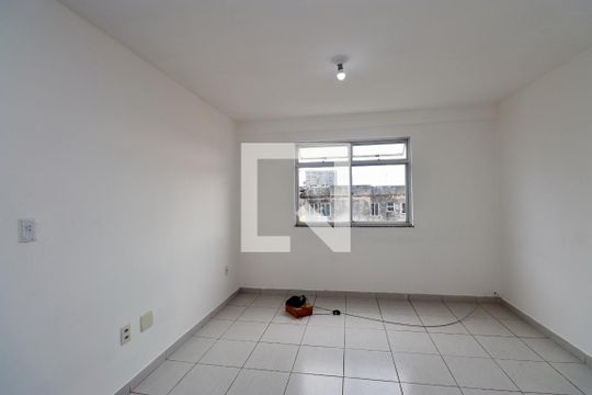 Apartamento para alugar com 2 quartos, 40m² em Itapuã, Salvador