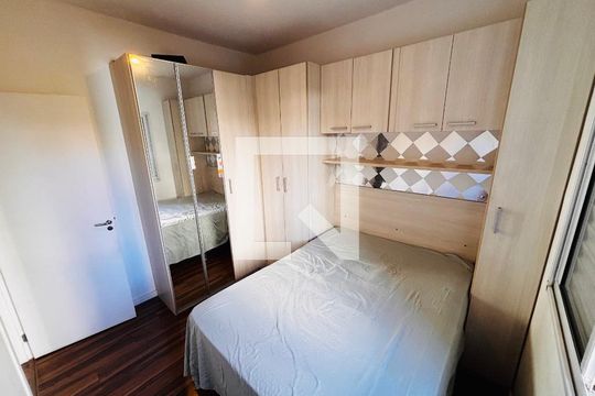 Quarto  de apartamento para alugar com 2 quartos, 48m² em Novo Osasco, Osasco