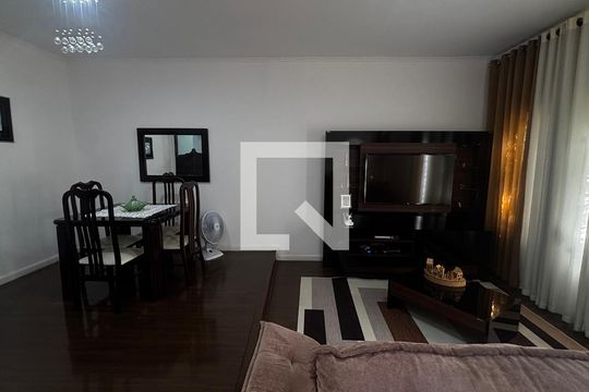 Sala de casa à venda com 3 quartos, 207m² em Vila Metalúrgica, Santo André