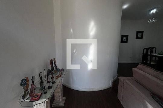 Sala de casa à venda com 3 quartos, 207m² em Vila Metalúrgica, Santo André