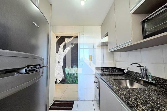 Cozinha de apartamento à venda com 3 quartos, 90m² em Jardim Guanabara, Belo Horizonte