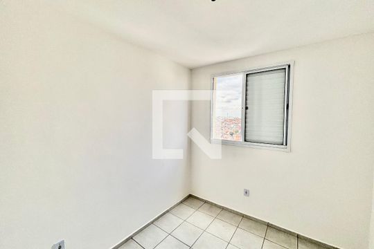 Quarto 2 de apartamento para alugar com 2 quartos, 49m² em Jardim Lourdes, Ferraz de Vasconcelos
