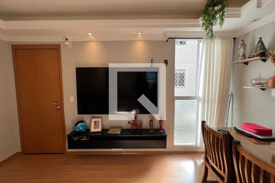 Sala de apartamento à venda com 2 quartos, 44m² em Chácara Cotia, Contagem