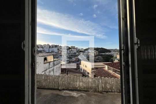 Vista da Sala de casa para alugar com 3 quartos, 78m² em Manoel Honório, Juiz de Fora