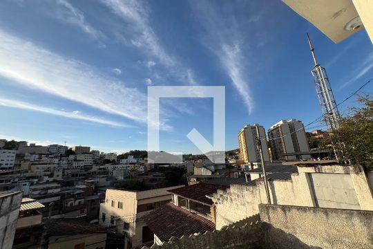Vista da Sala de casa para alugar com 3 quartos, 78m² em Manoel Honório, Juiz de Fora
