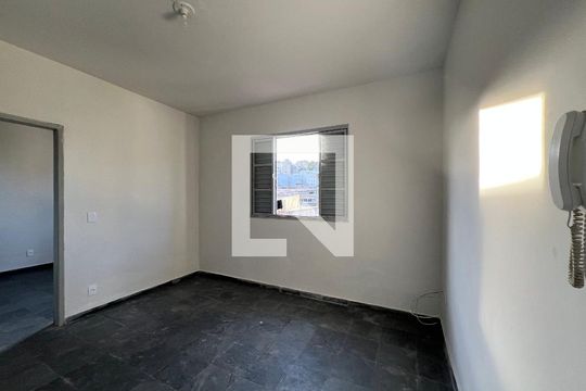Sala de casa para alugar com 3 quartos, 78m² em Manoel Honório, Juiz de Fora
