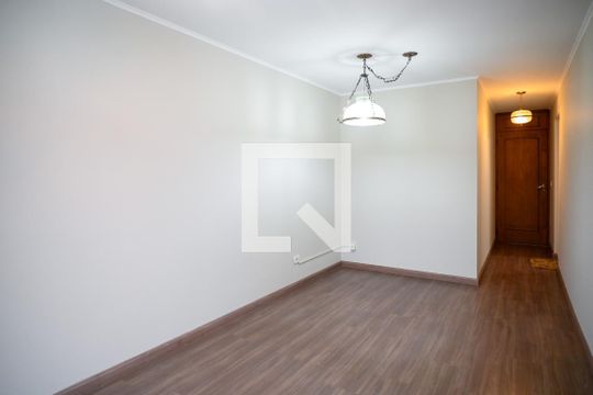Sala de apartamento à venda com 2 quartos, 58m² em Parque Bristol, São Paulo