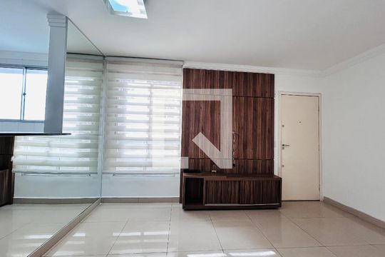 Apartamento para alugar com 2 quartos, 55m² em Cabral, Contagem