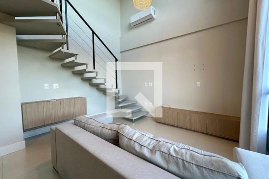 Sala de apartamento para alugar com 1 quarto, 46m² em Santo Antonio de Lisboa, Florianópolis