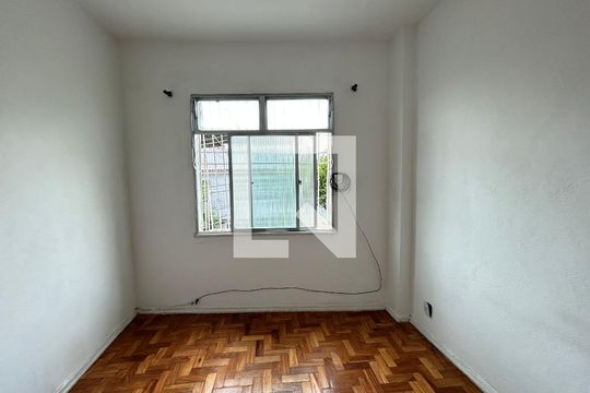 Quarto de casa de condomínio para alugar com 1 quarto, 70m² em Tomás Coelho, Rio de Janeiro