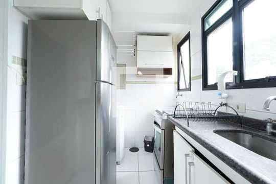 Cozinha de apartamento para alugar com 1 quarto, 35m² em Vila Mariana, São Paulo