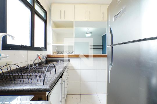 Cozinha de apartamento para alugar com 1 quarto, 35m² em Vila Mariana, São Paulo
