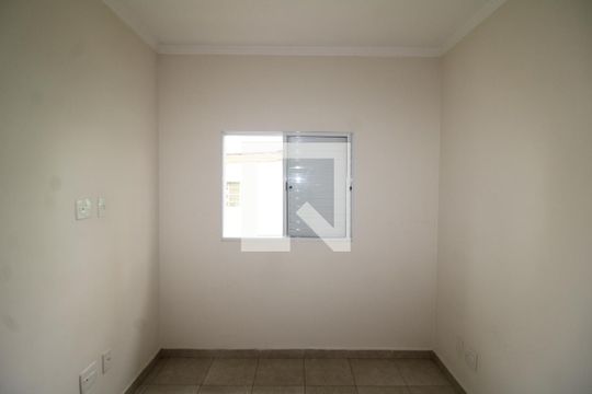 Quarto 1 de apartamento para alugar com 2 quartos, 60m² em Vila Vitorio Mazzei, São Paulo
