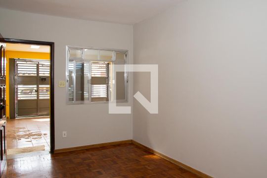 Casa para alugar com 3 quartos, 100m² em Cidade Satelite Santa Barbara, São Paulo