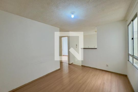 Sala de apartamento à venda com 2 quartos, 52m² em Vila Alzira, Guarulhos