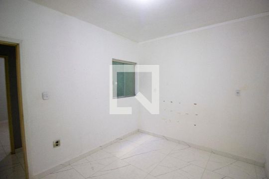 Casa para alugar com 3 quartos, 160m² em Qn 14d, Brasília