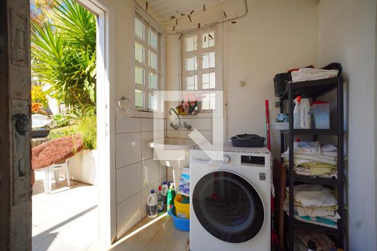 Casa para alugar com 3 quartos, 300m² em Centro, Florianópolis